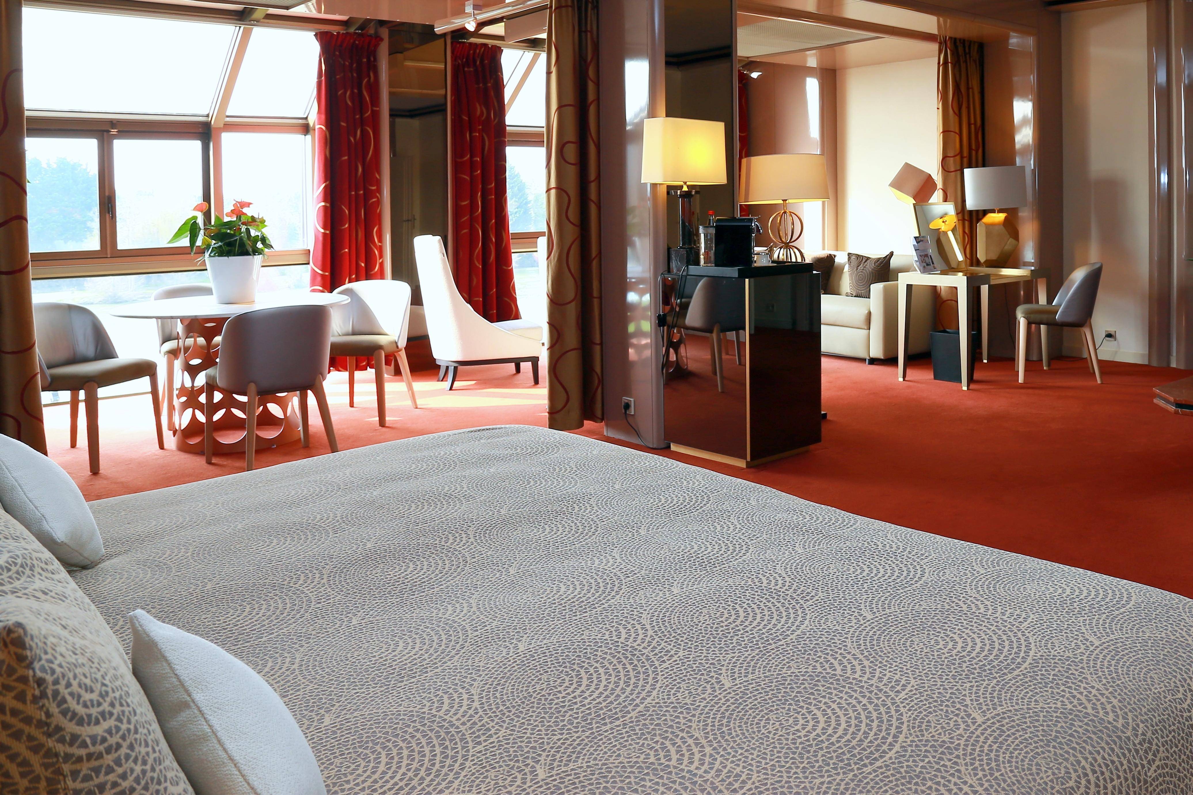 La Cote Saint Jacques Hotel Joigny Bagian luar foto