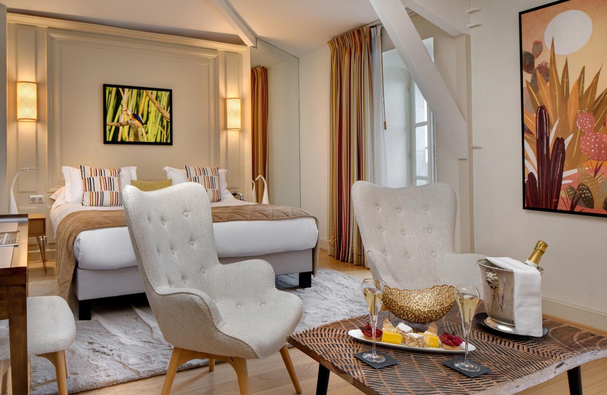 La Cote Saint Jacques Hotel Joigny Bagian luar foto