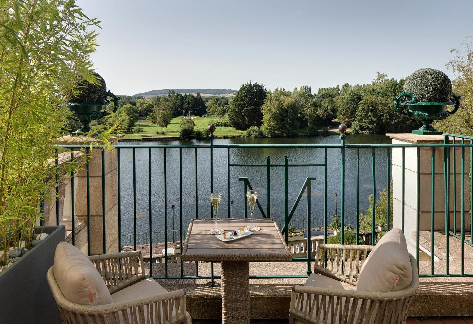 La Cote Saint Jacques Hotel Joigny Bagian luar foto