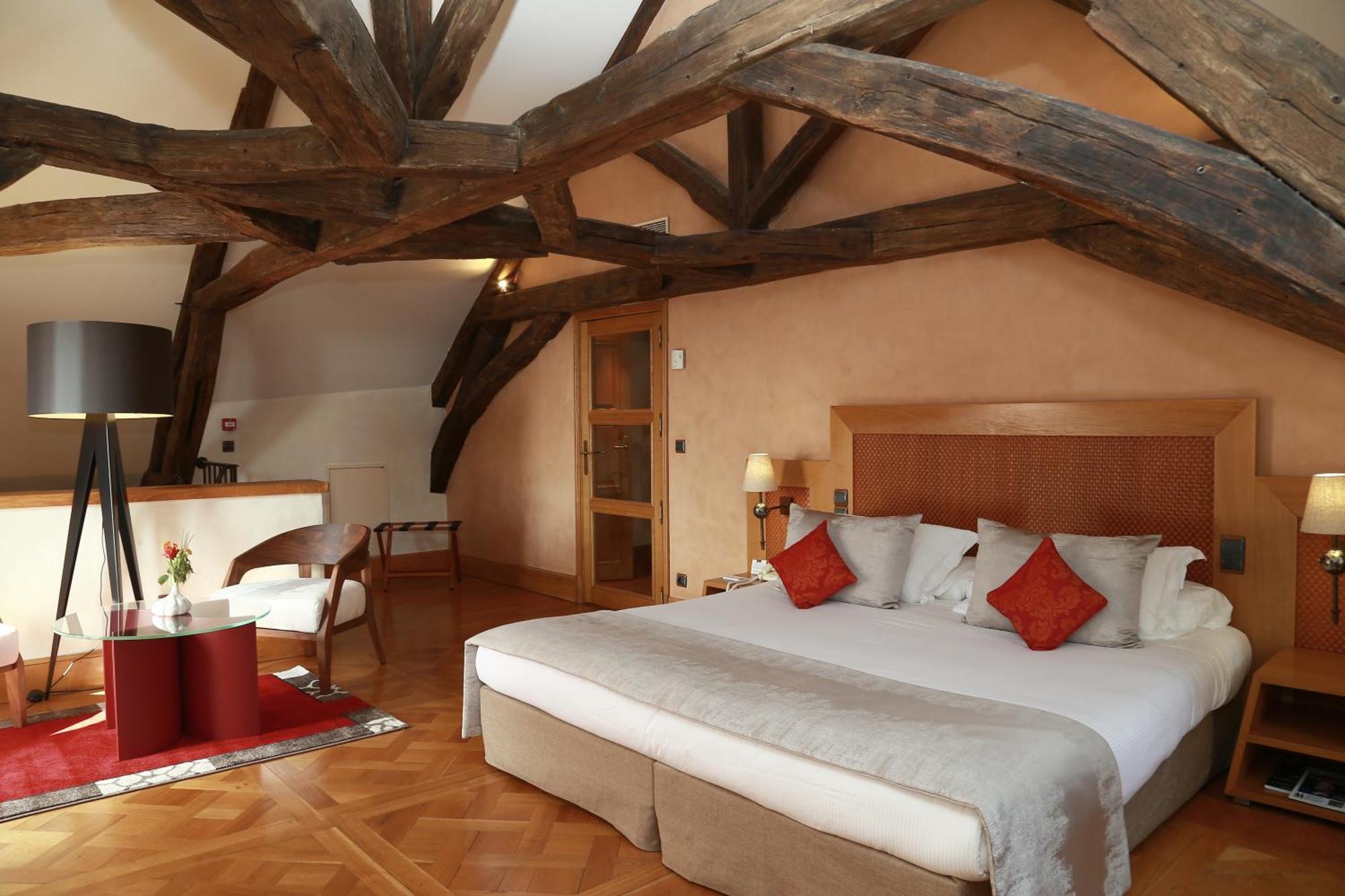 La Cote Saint Jacques Hotel Joigny Bagian luar foto