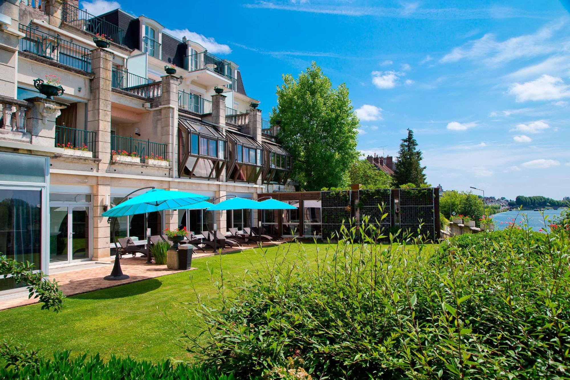 La Cote Saint Jacques Hotel Joigny Bagian luar foto