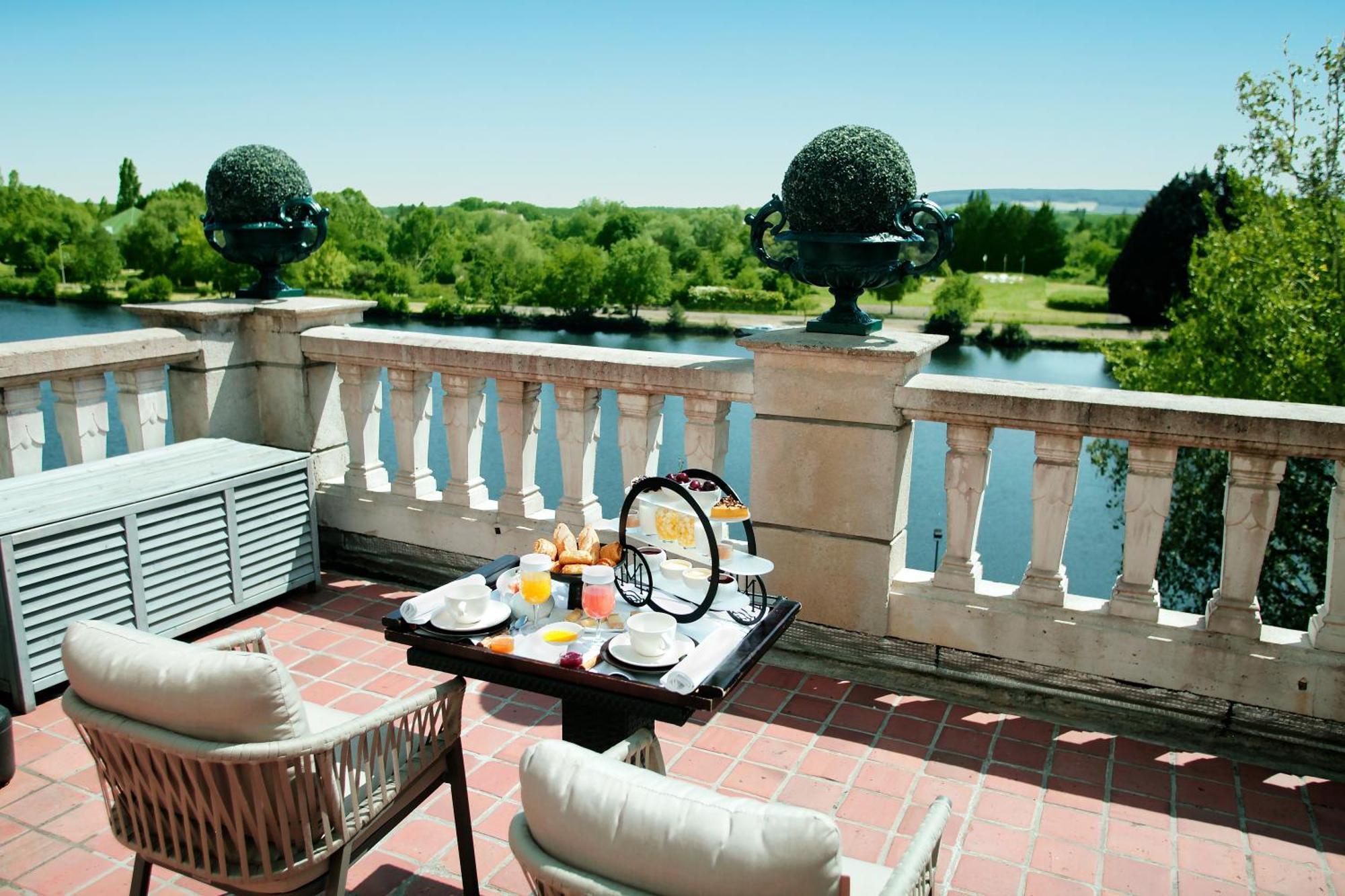 La Cote Saint Jacques Hotel Joigny Bagian luar foto